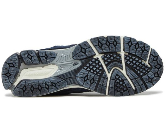 New Balance 2002 R Protection Pack Dark Navy синие