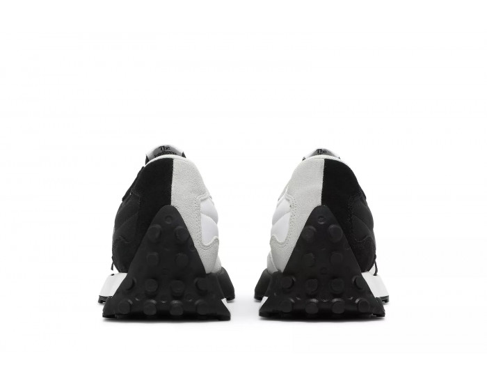New Balance 327 Collective - Black