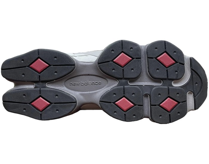 New Balance 9060 Black Grey с мехом